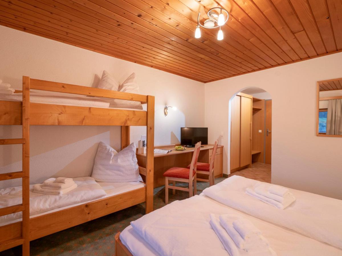 Gasthof Mamooserhof ฮอพฟ์การ์เทน อิม บริกเซนทัล ภายนอก รูปภาพ